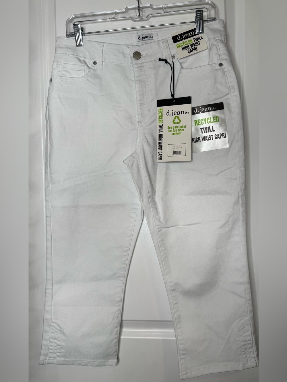 d. jeans White High Waist Capri Recycled Twill size 8 stretch cotton blend comfy